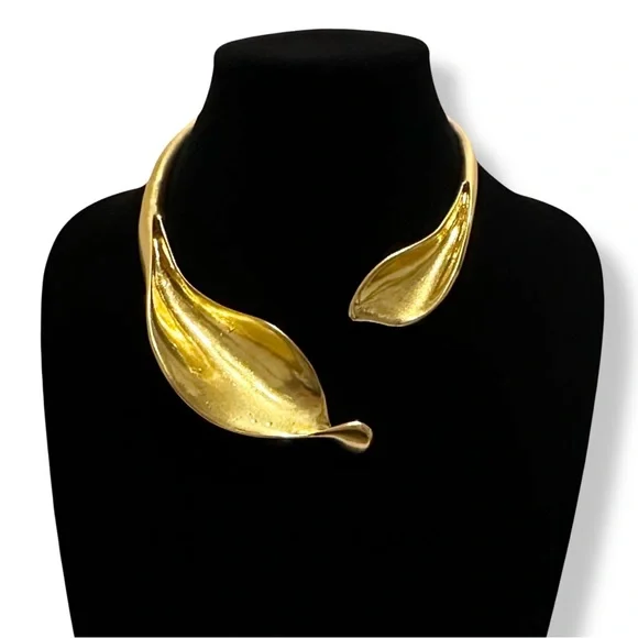 ZARA Golden Calla Lilly Statement Contemporary Hinge Choker ** GORGEOUS ** - Picture 9 of 11